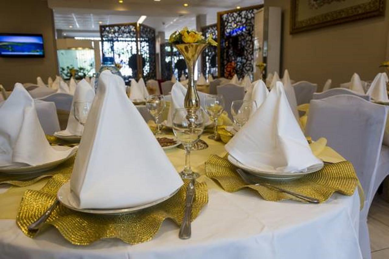 Hotel La Falaise Bonanjo Дуала Екстериор снимка